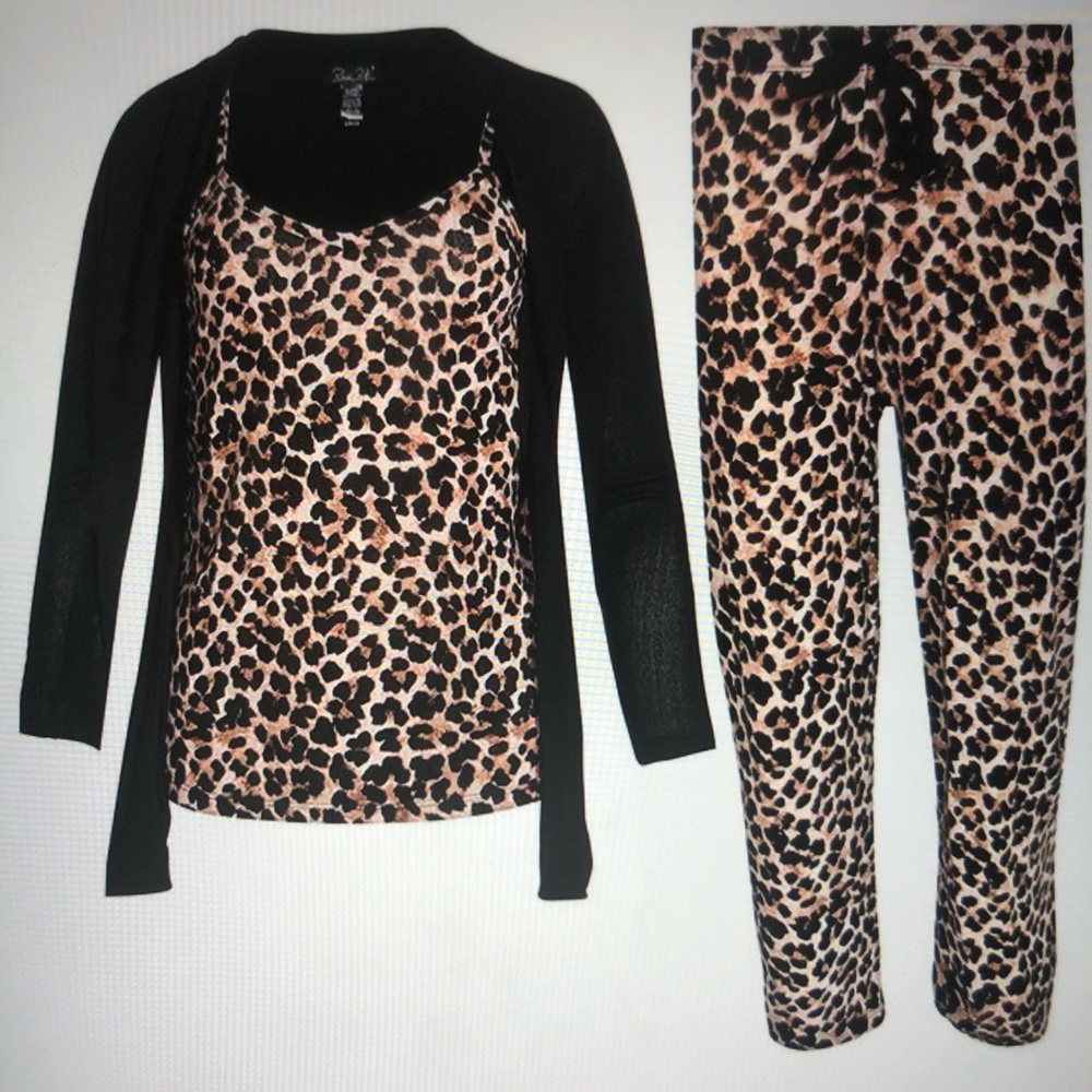 Leopard print Capri Robe set
